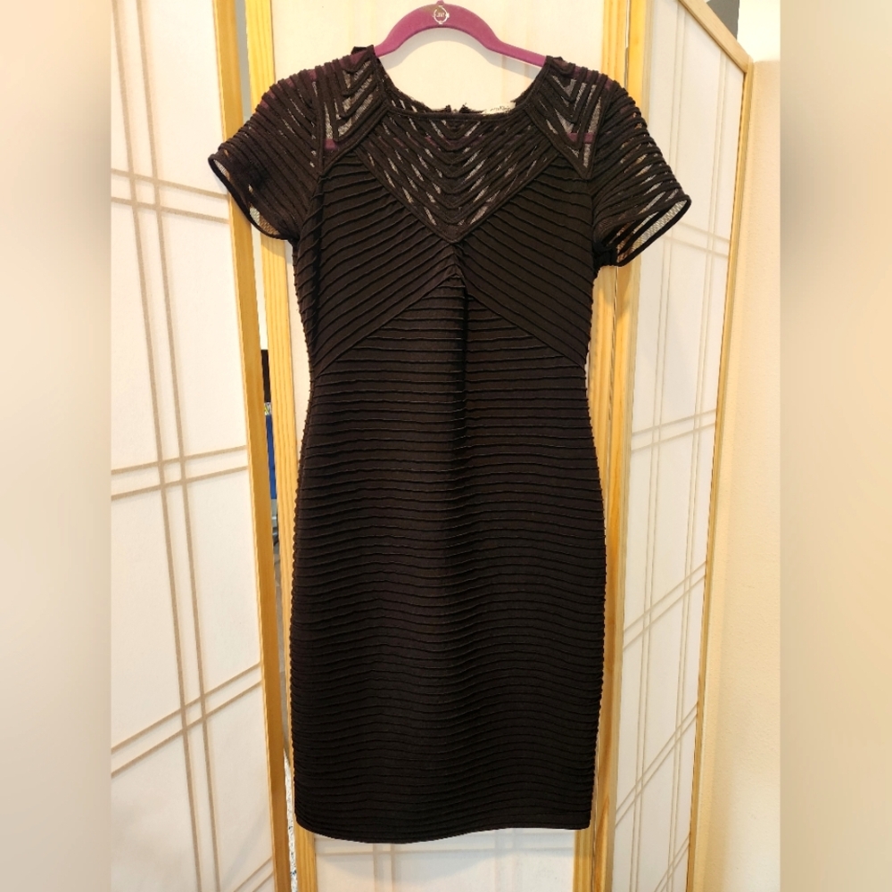 Calvin Klein Black Textured Chevron sexy bodycon Midi Dress Size 8 🖤